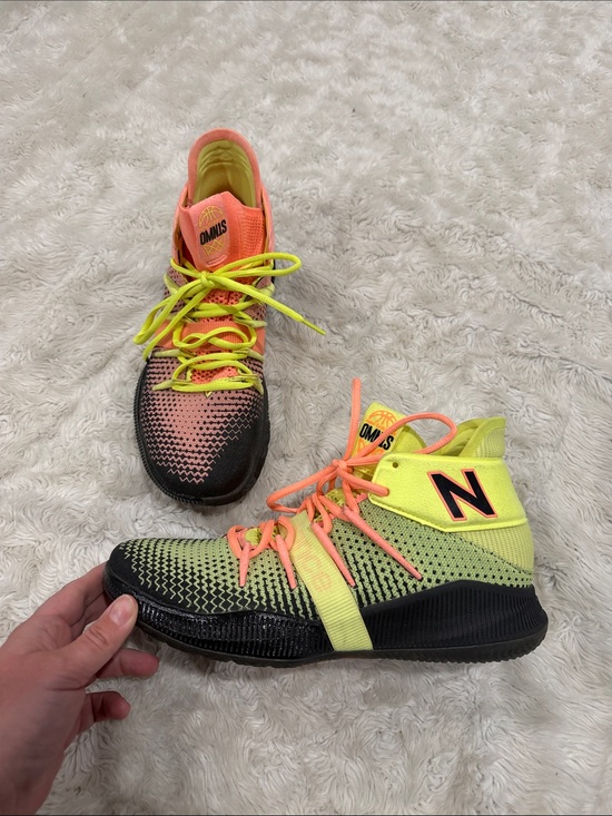 New Balance OMN1 Kawhi Leonard Sunrise Men\'s Basketball Shoes Size 8.5